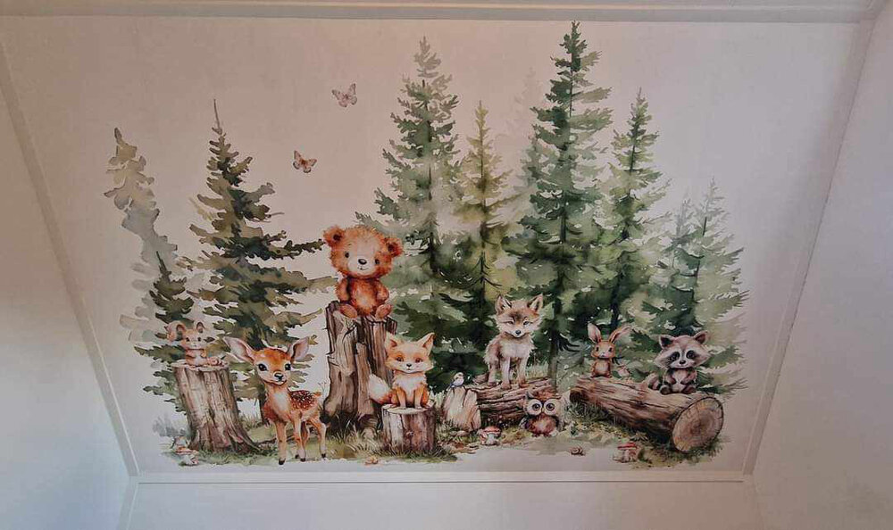Behang Dreamy Woods babies on trees