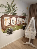 Behang jungle bus met bladeren