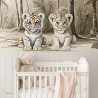 Behang jungle naturel tijger en leeuwtje met bedrukte lambrisering