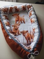 Babynestje Schotse Hooglanders cognac wafelstof