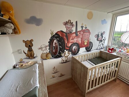 Behang sample boerderijdieren tractor rood