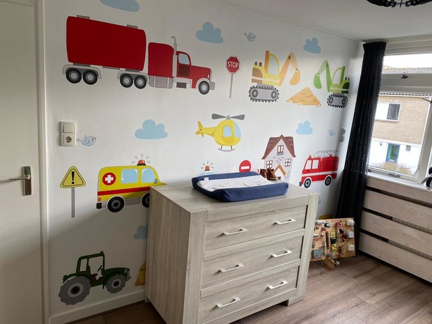 stoere voertuigen behang baby en kinderkamer