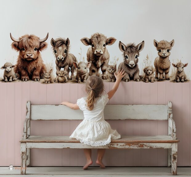 Behang boerderijdieren naturel met bedrukte lambrisering