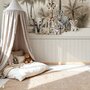 Sample Naadloos fotobehang jungle naturel little ones adventure met bedrukte pastel lambrisering