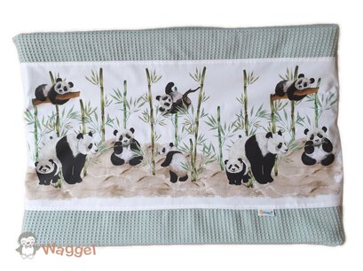 Aankleedkussenhoes panda´s sale Aankleedkussenhoes panda´s sale