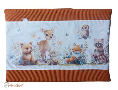 Aankleedkussenhoes bosdieren teddy/wafelstof Aankleedkussenhoes bosdieren teddy/wafelstof